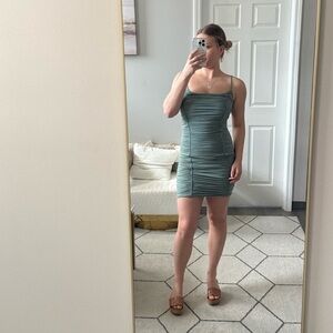 NWT Isa Boulder Dress Ruched Stretch Mini in Green